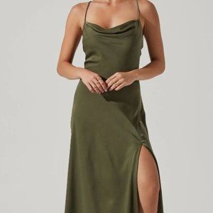 ASTR The Lable GAIA MIDI DRESS